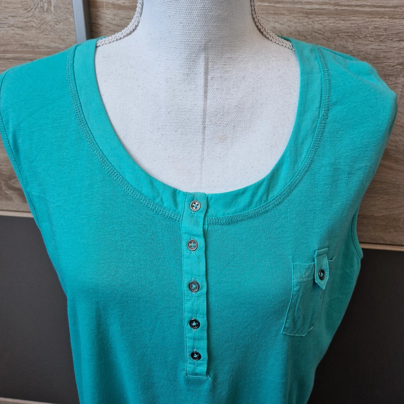 Vestido sin mangas. – photo 2
